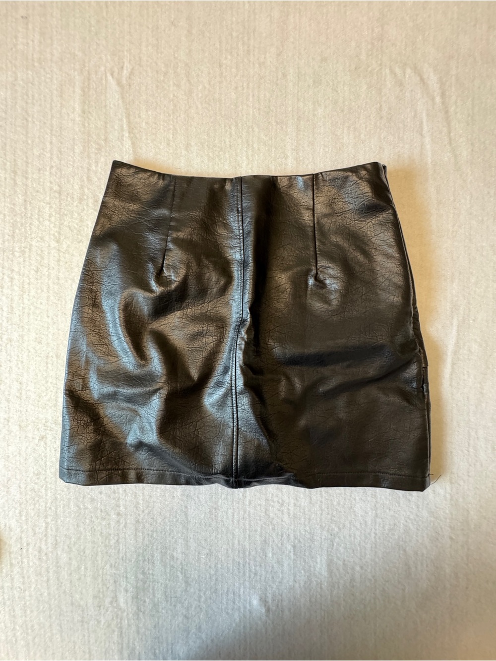 SHEIN Black Faux Leather Mini Skirt - Picture 3 of 3